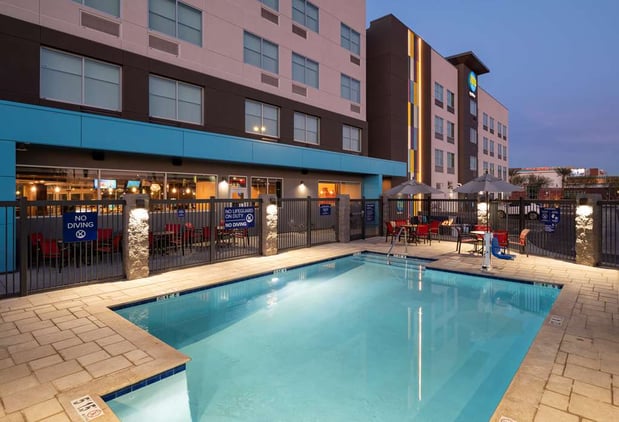 Images Tru by Hilton Phoenix Glendale Westgate