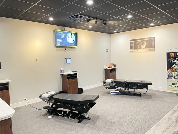 Images 100% Chiropractic - Troy