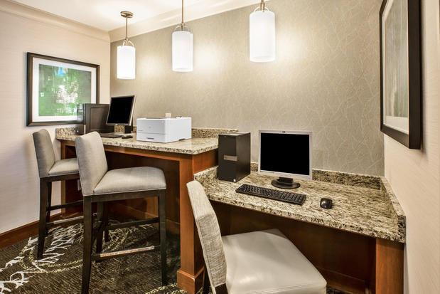 Images Staybridge Suites Cleveland Mayfield Heights Beachwd by IHG