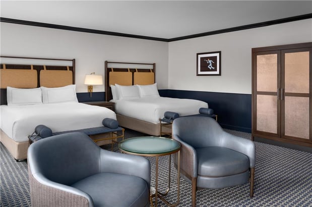 Images Hilton Orrington/Evanston