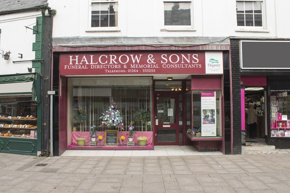Halcrow & Sons Funeral Directors Andover 01264 335255