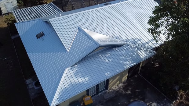 Images Len's Roofing