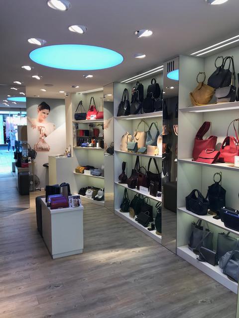 Gretchen by MiAna GmbH&Co. KG, Grabenstrasse 1a / Eingang Mittelstraße in Düsseldorf