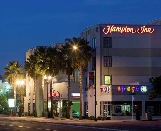 Images Hampton Inn San Diego-Downtown