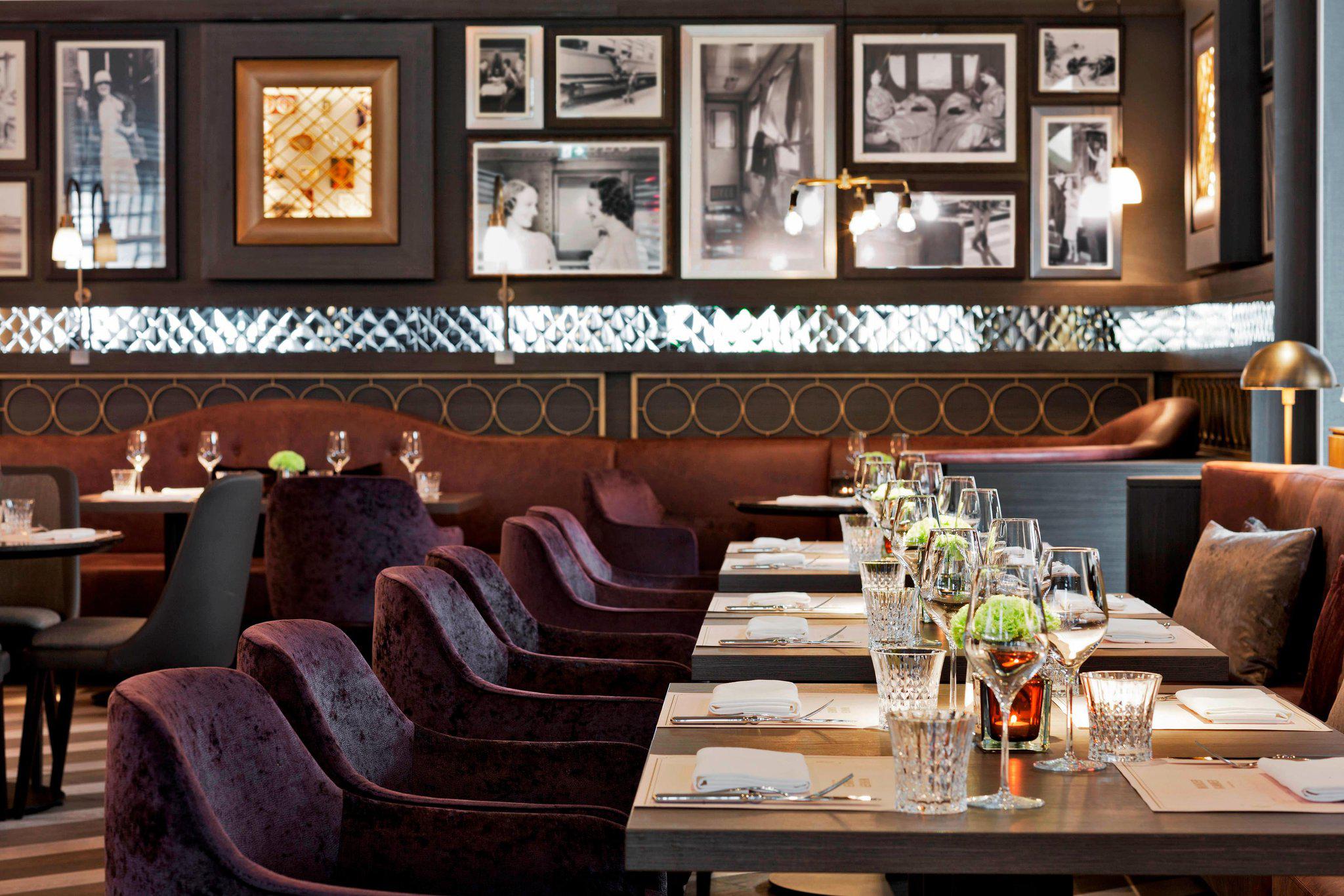 Renaissance Wien Hotel, Linke Wienzeile/Ullmannstrasse 71 in Vienna