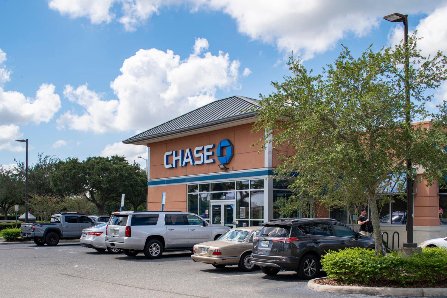 Chase at Hunter's Creek Plaza Shopping Center