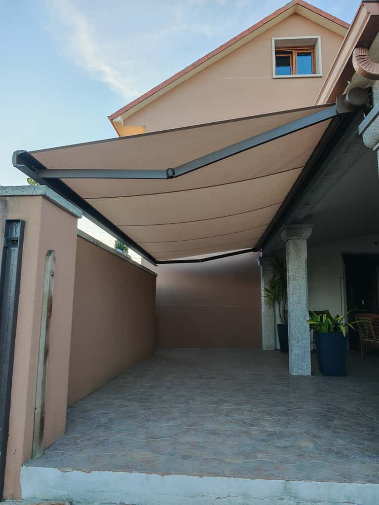 Images Sol y Lluvia - Expertos en Toldos y Pérgolas Bioclimáticas