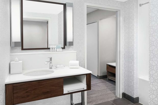 Images Hampton Inn & Suites Chicago-Downtown