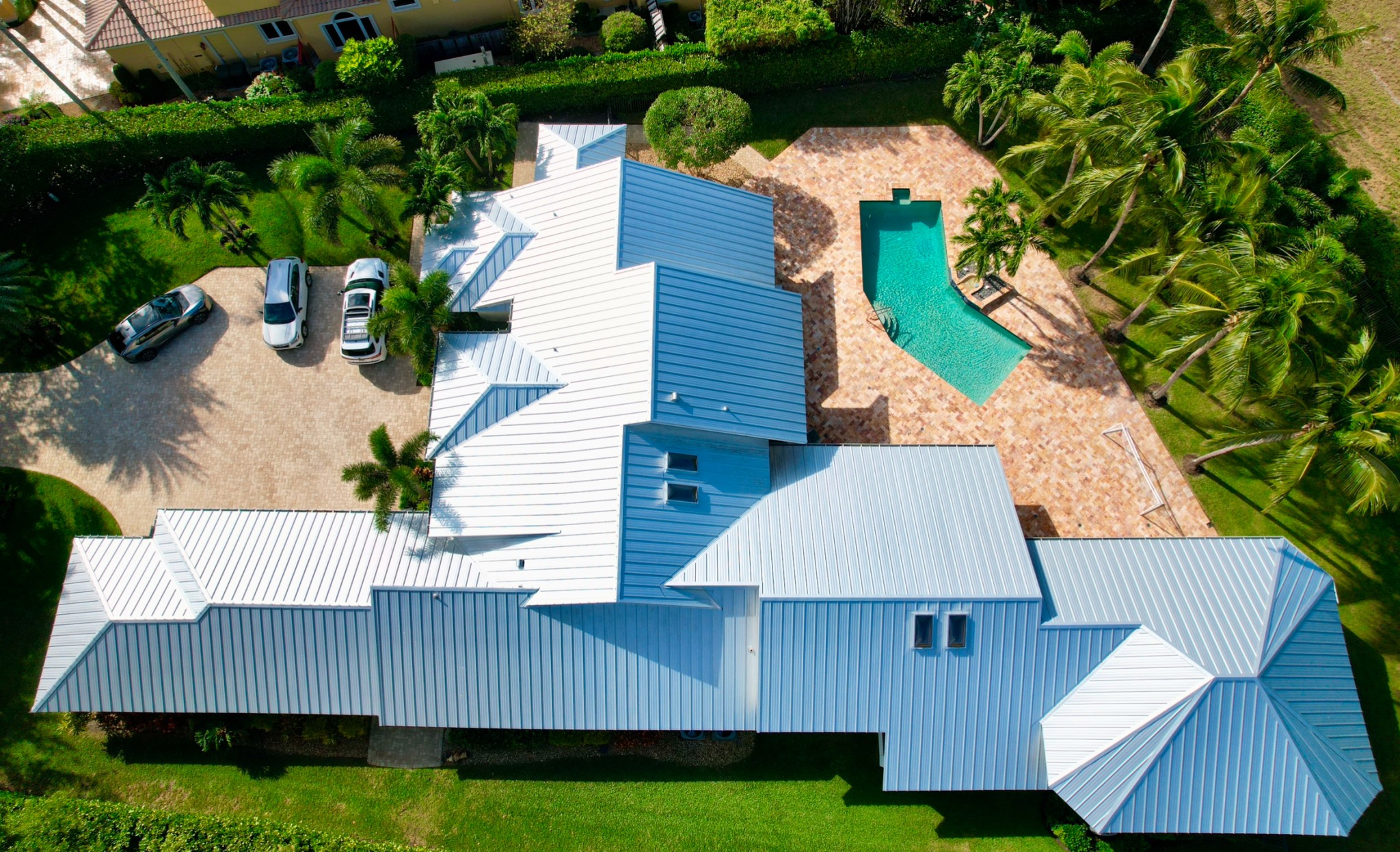 Metal Roof. Mill finish color.