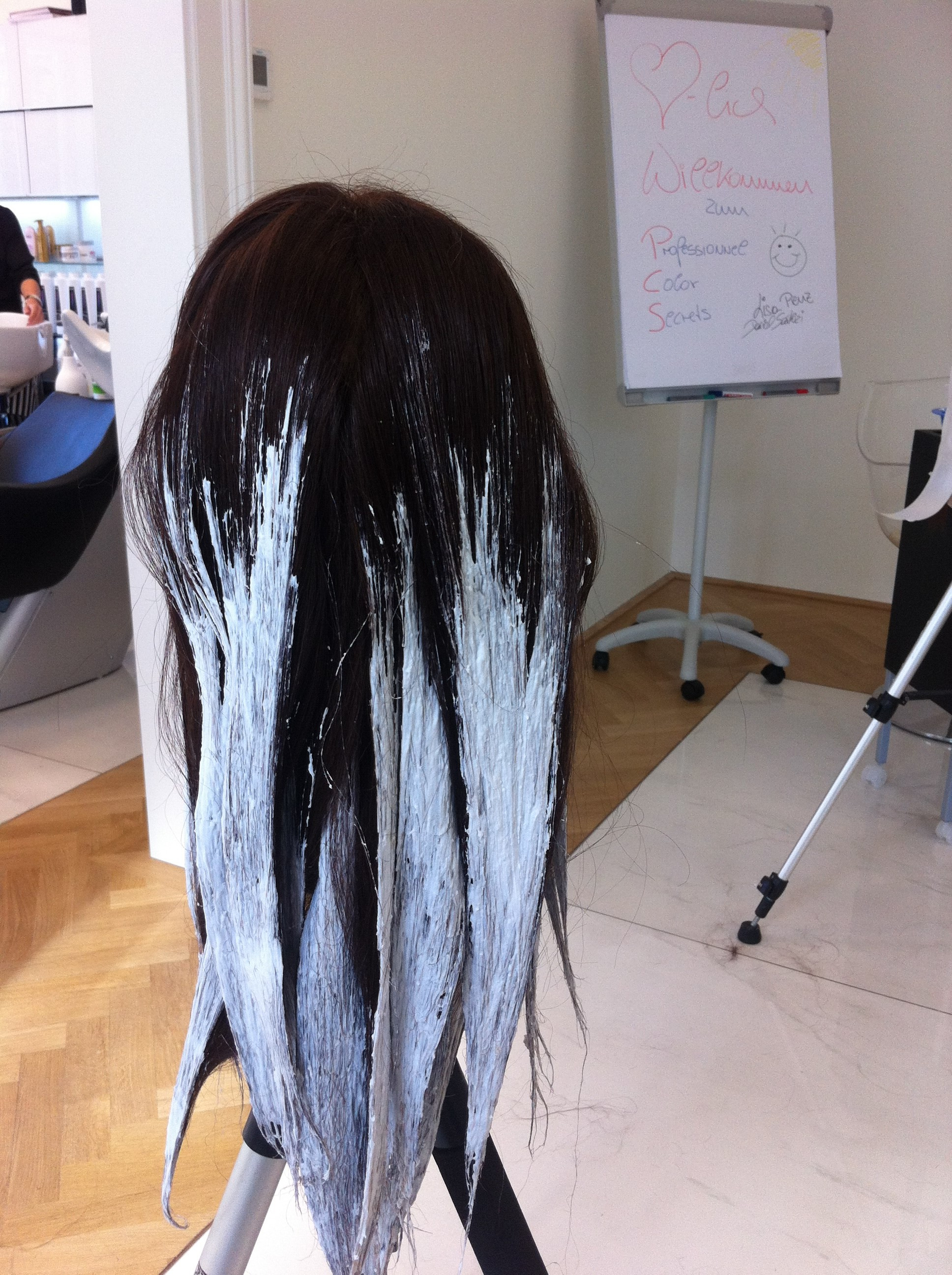 Frisör L'Altra, Wiener Straße 100 in Klosterneuburg