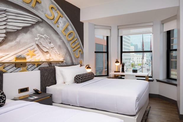 Images Hotel Indigo St. Louis - Downtown by IHG