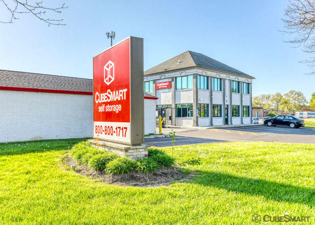 Images CubeSmart Self Storage