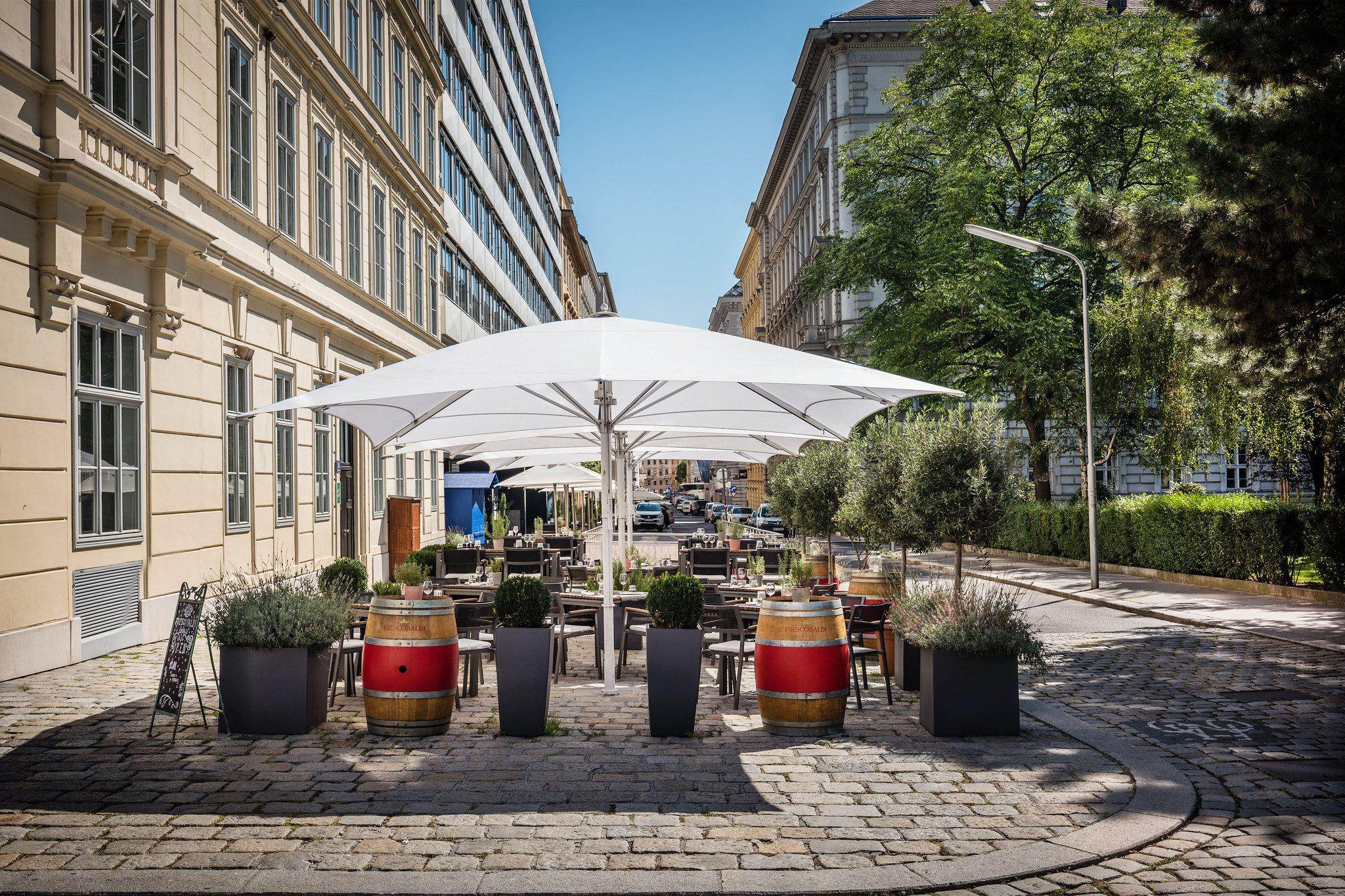 Le Méridien Vienna, Robert-Stolz-Platz 1 in Vienna