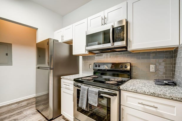 Images Legacy of Cedar Hill Apartments & Townhomes