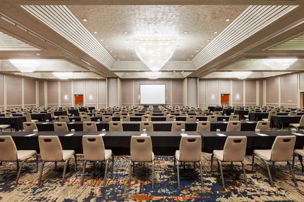 Images Crowne Plaza Columbus North- Worthington by IHG