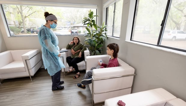 Images Cruz Davis Family and Cosmetic Dentistry