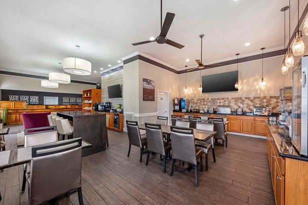 Images Best Western Inn of Brenham