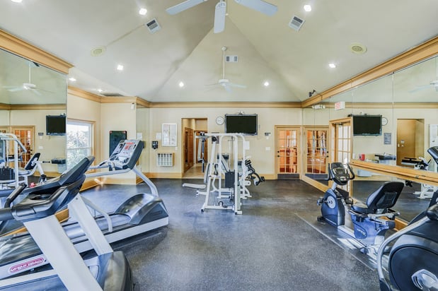 Images Saxony at Chase Oaks Apartments