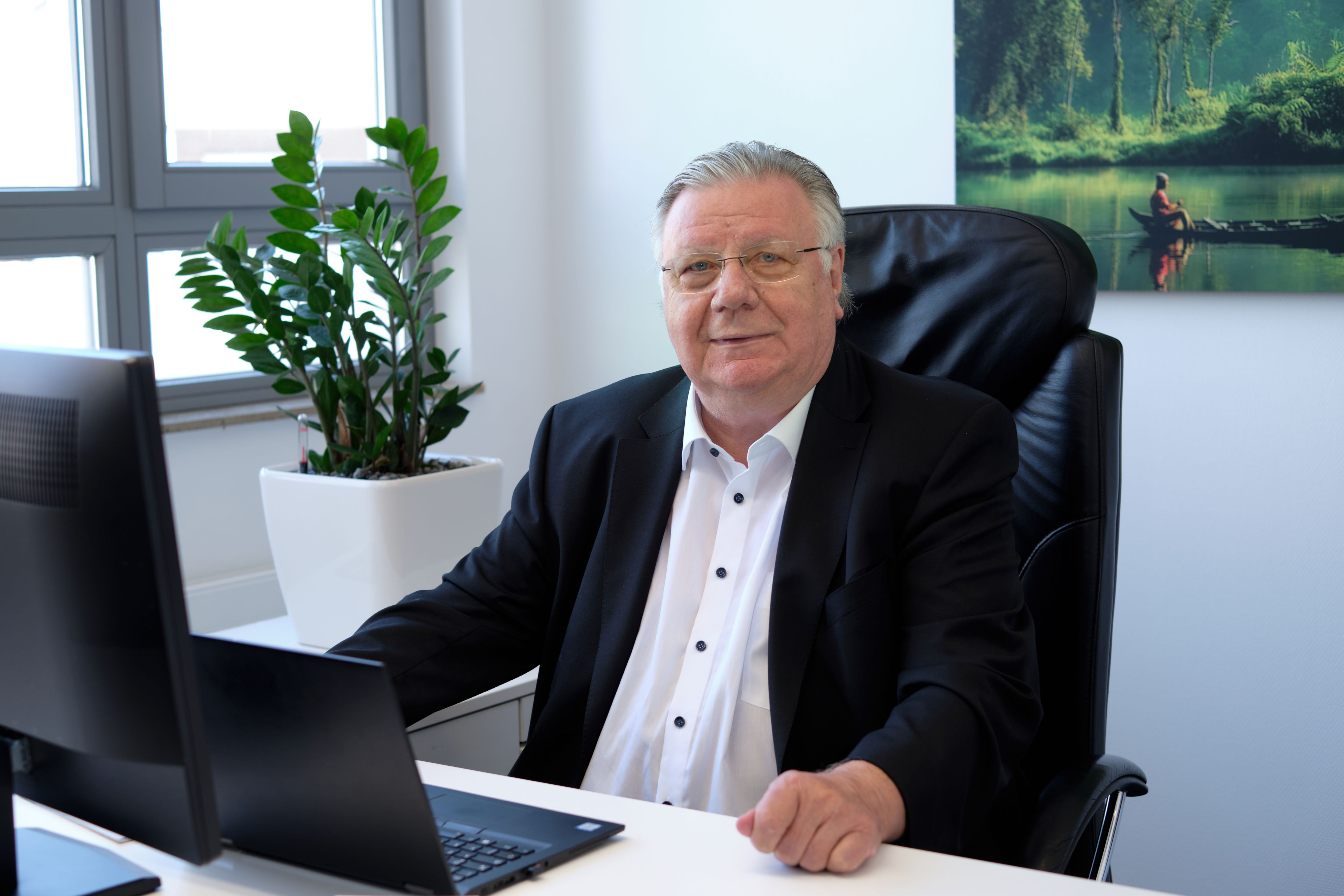 Kundenbetreuuer Walter Noel - AXA Agentur Stiefele GmbH - Kfz-Versicherung in Metzingen