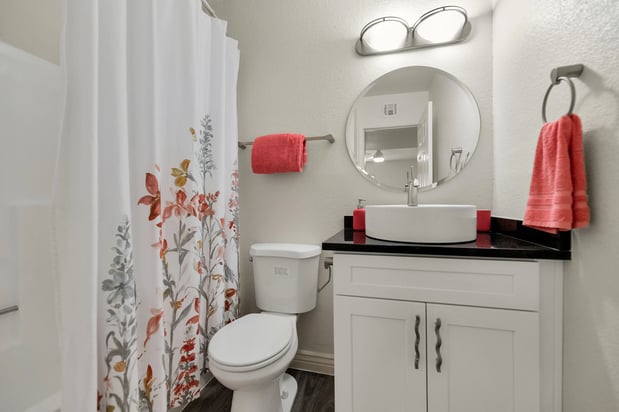 Images Urban Walk Apartments