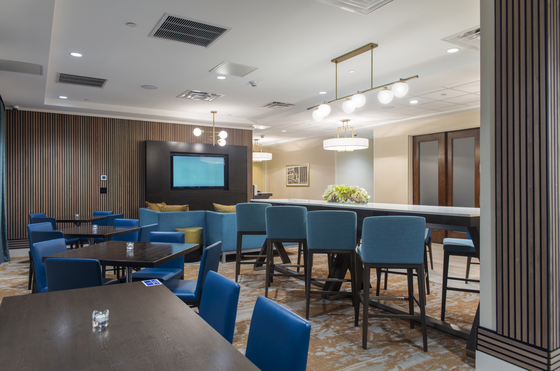 Hampton Inn & Suites by Hilton Miami Airport South / Blue Lagoon - Breakfast Area