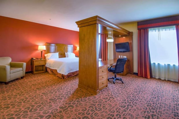 Images Hampton Inn & Suites Bastrop