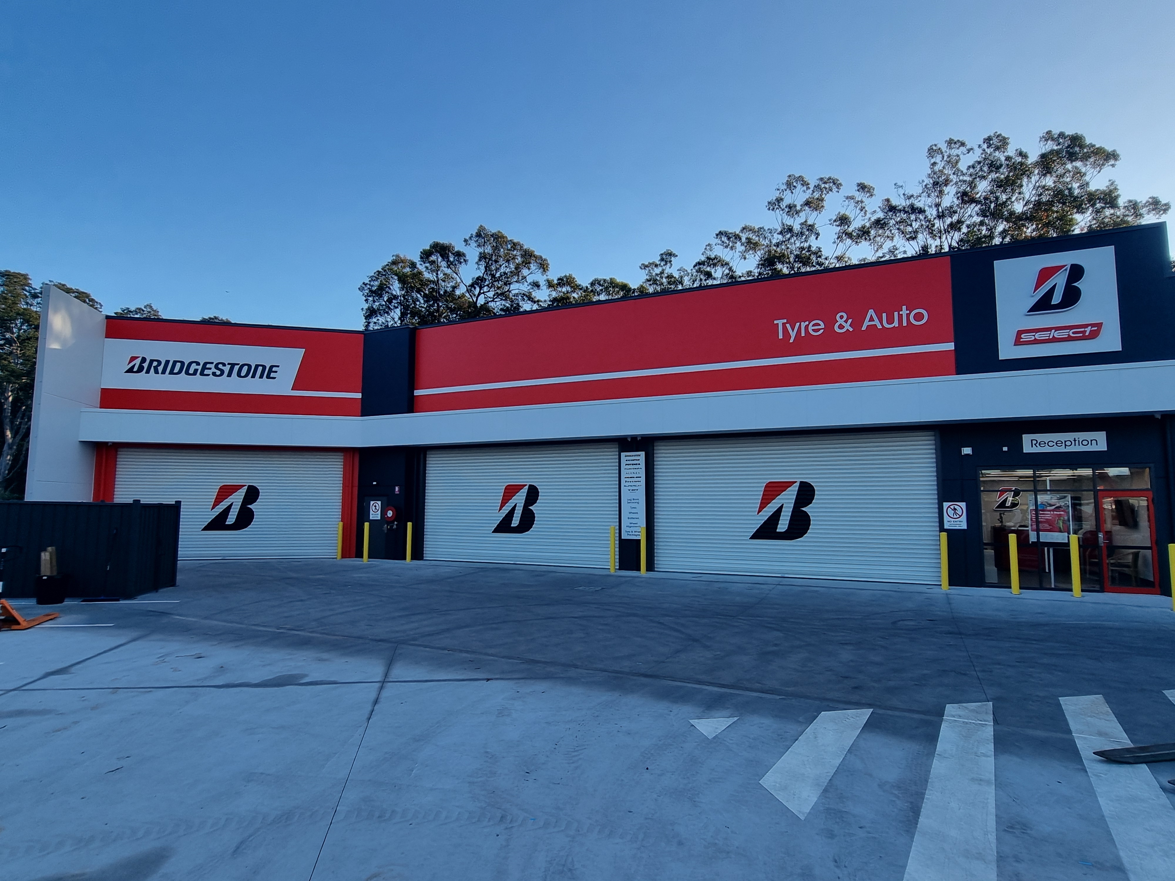 Images Bridgestone Select Tyre & Auto Huntlee