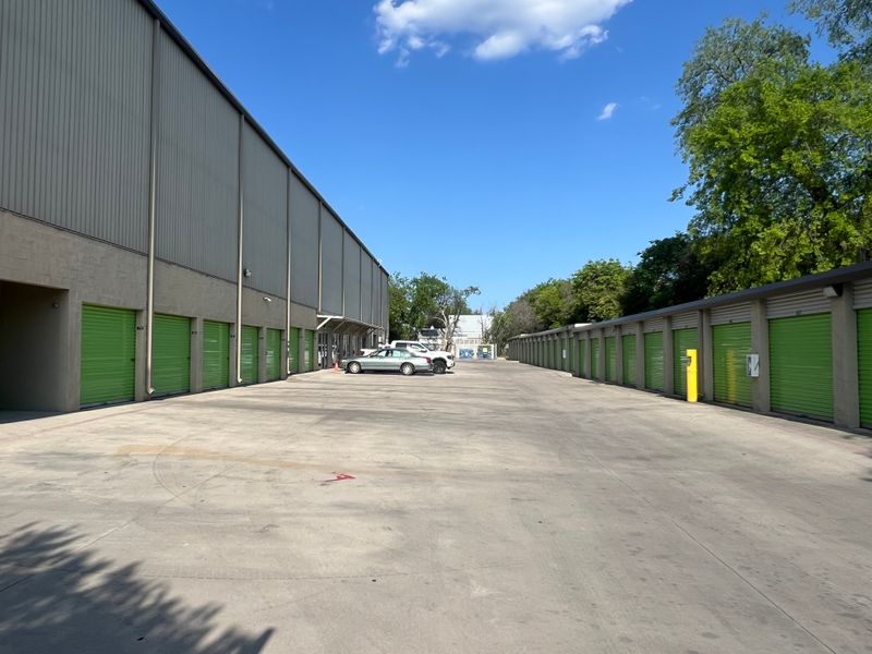 3374_Exterior Units