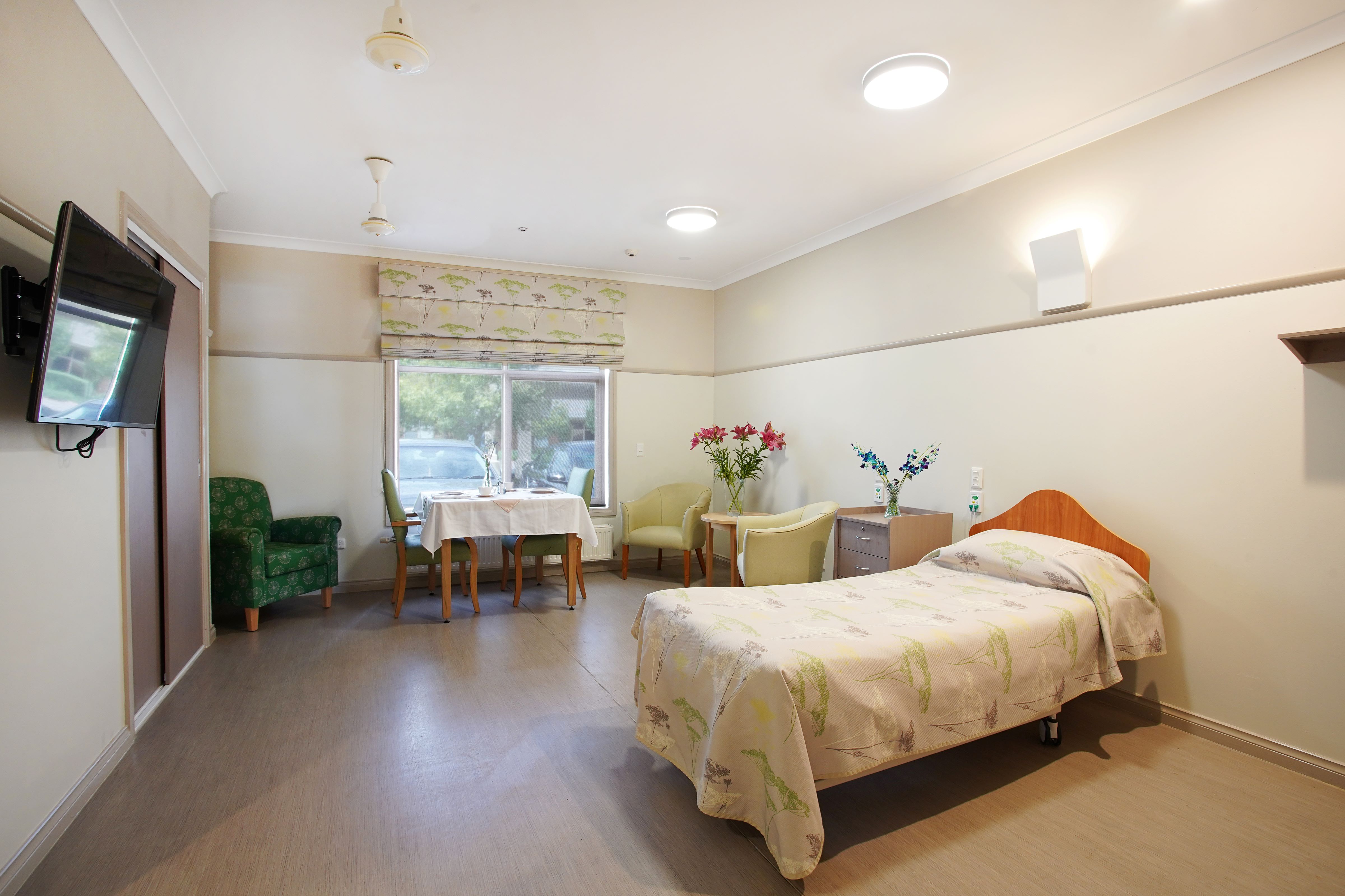 Images Uniting AgeWell Manor Lakes Community