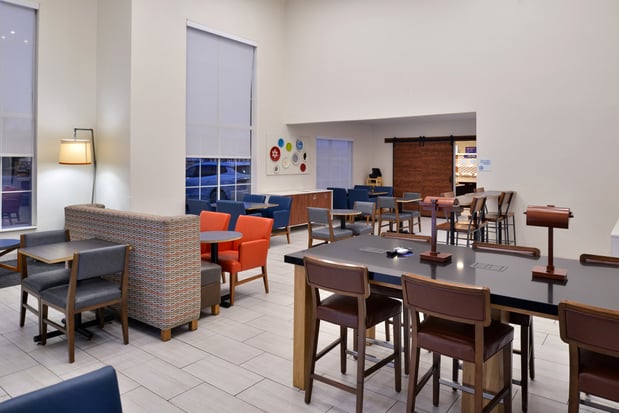 Images Holiday Inn Express & Suites Farmington (Bloomfield) by IHG