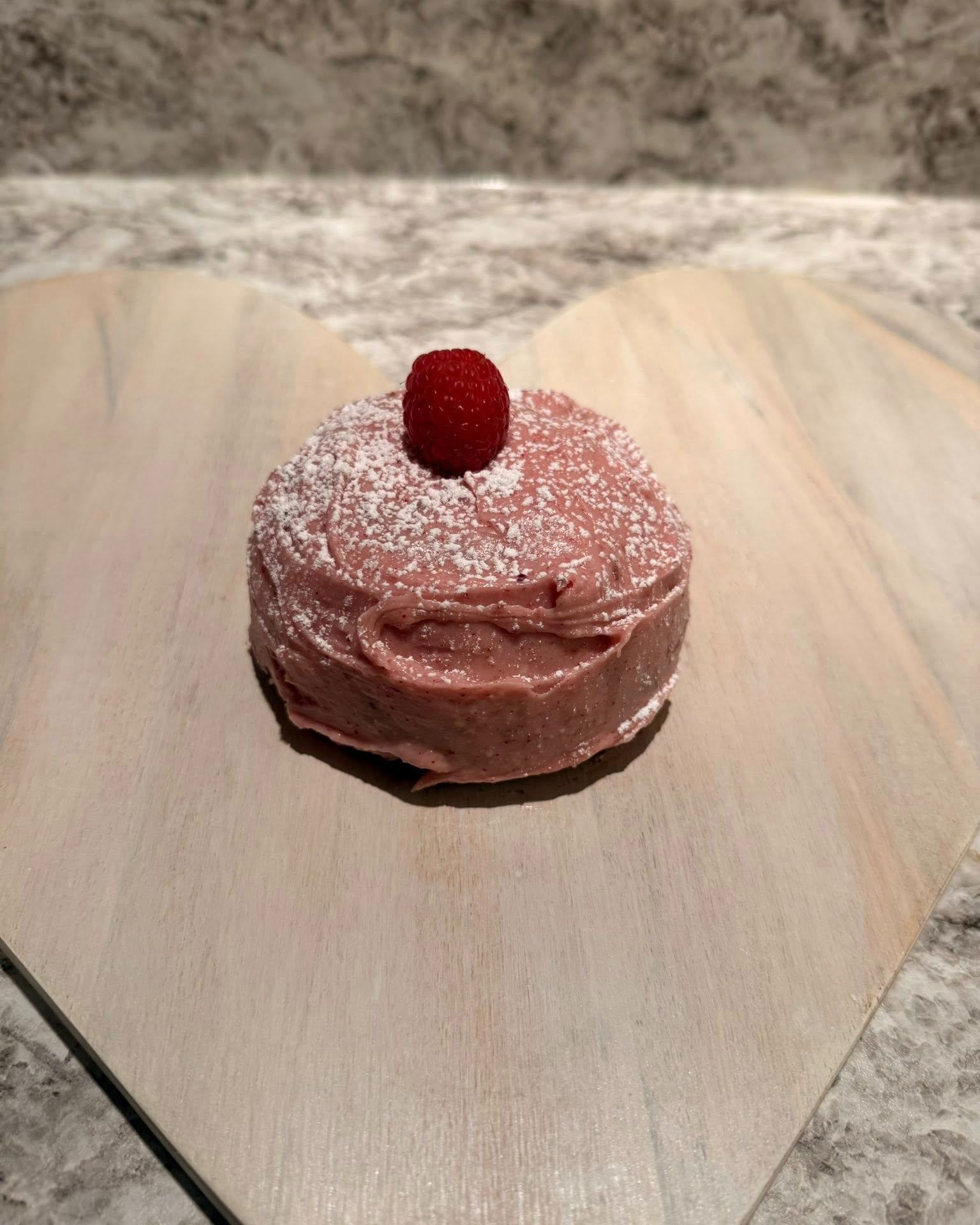 Sweets by Shay… incredibly talented! I wanted to take a moment to spotlight Shaylee and her amazing new dessert business. Everything she creates is not only beautiful but absolutely delicious.