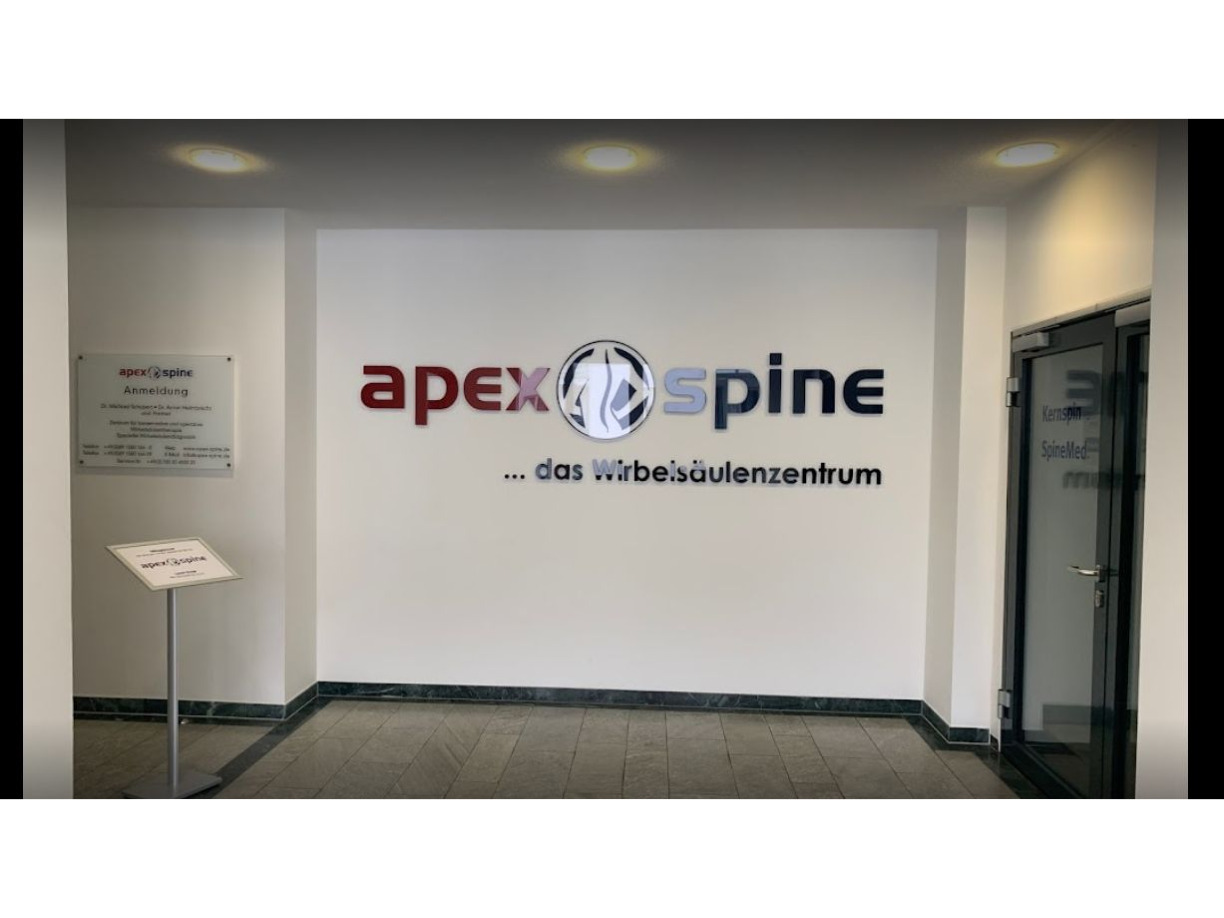 APEX SPINE CENTER München 089 15001660