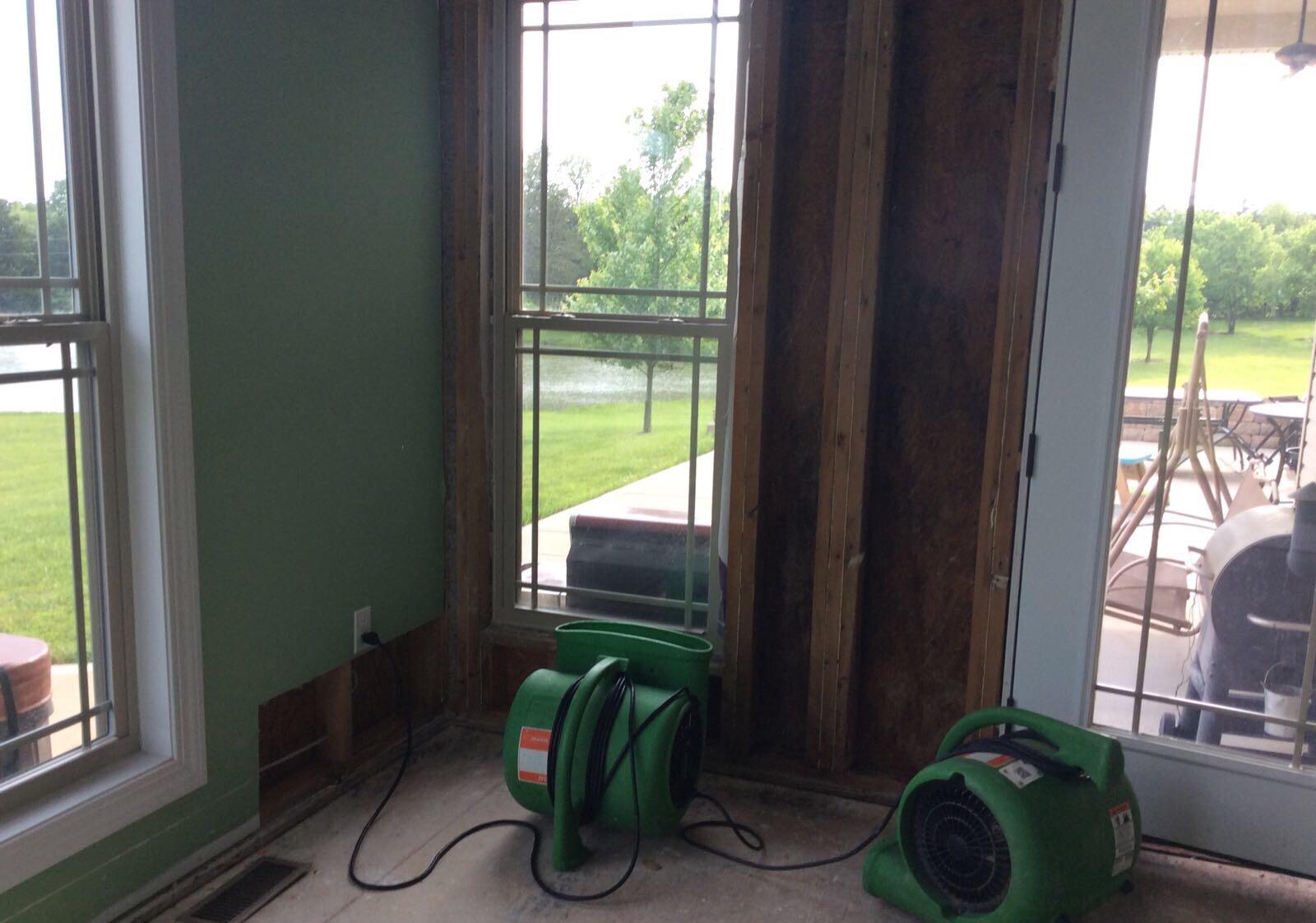 SERVPRO of St. Charles City was on the scene of this water damage quickly.