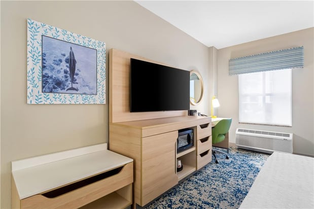 Images Hampton Inn & Suites St. Petersburg/Downtown