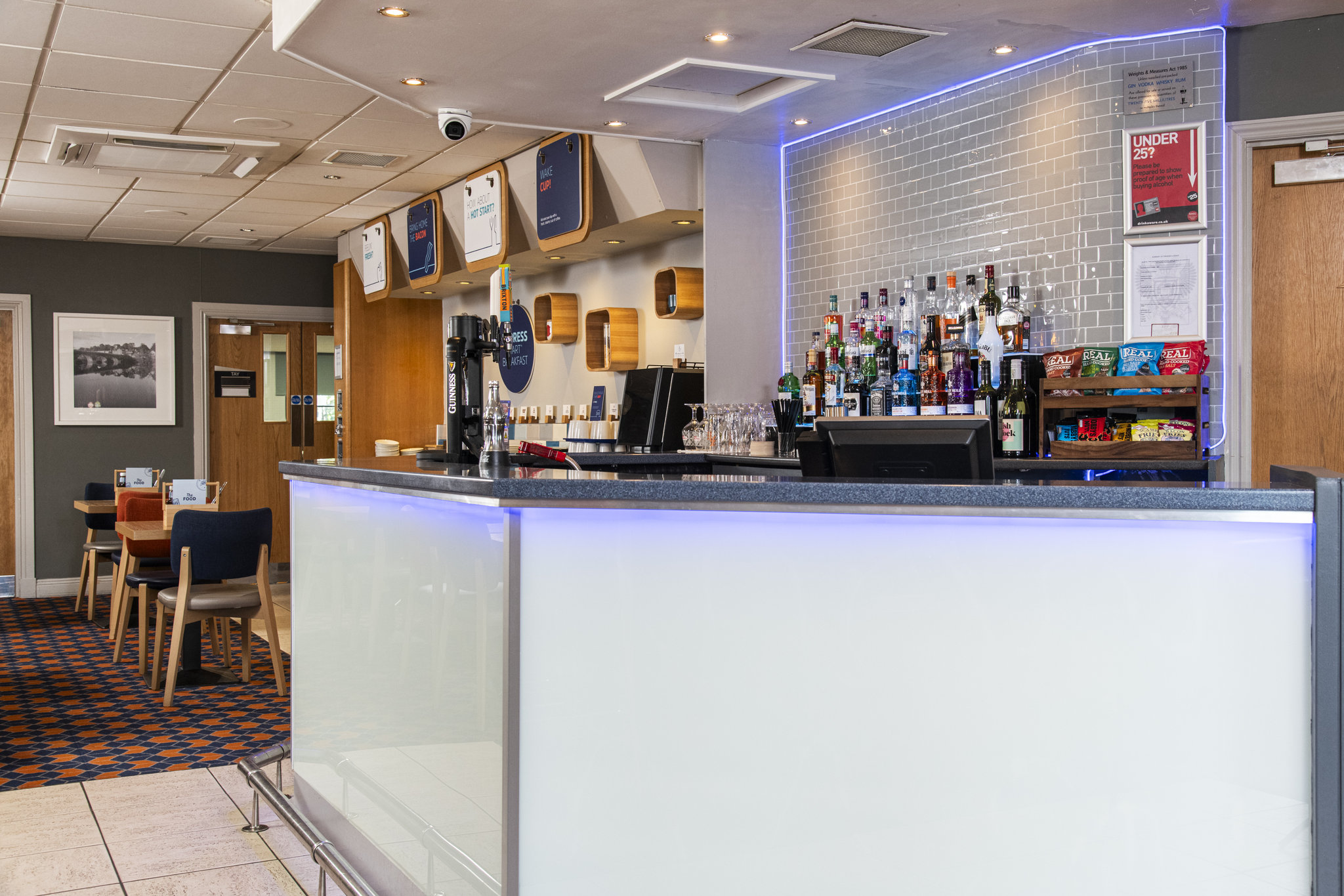 Images Holiday Inn Express Perth by IHG