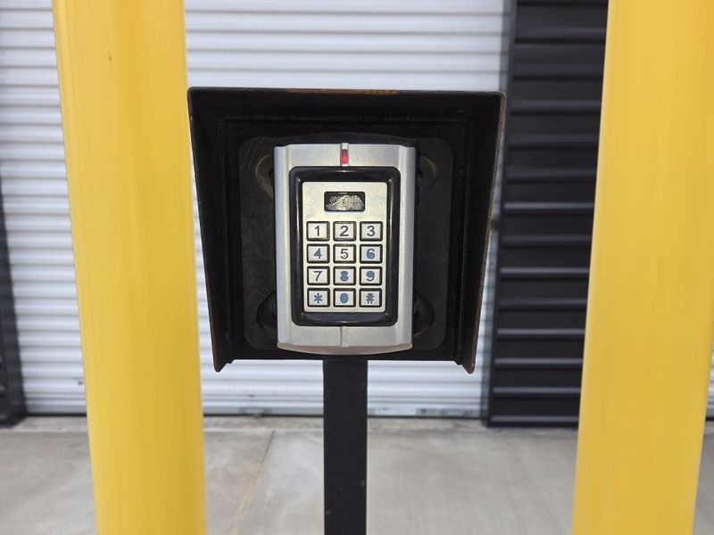 Extra Space Storage Image