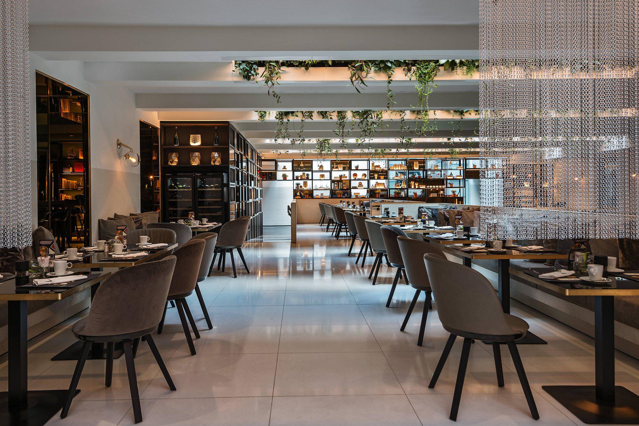 Le Méridien Vienna, Robert-Stolz-Platz 1 in Vienna