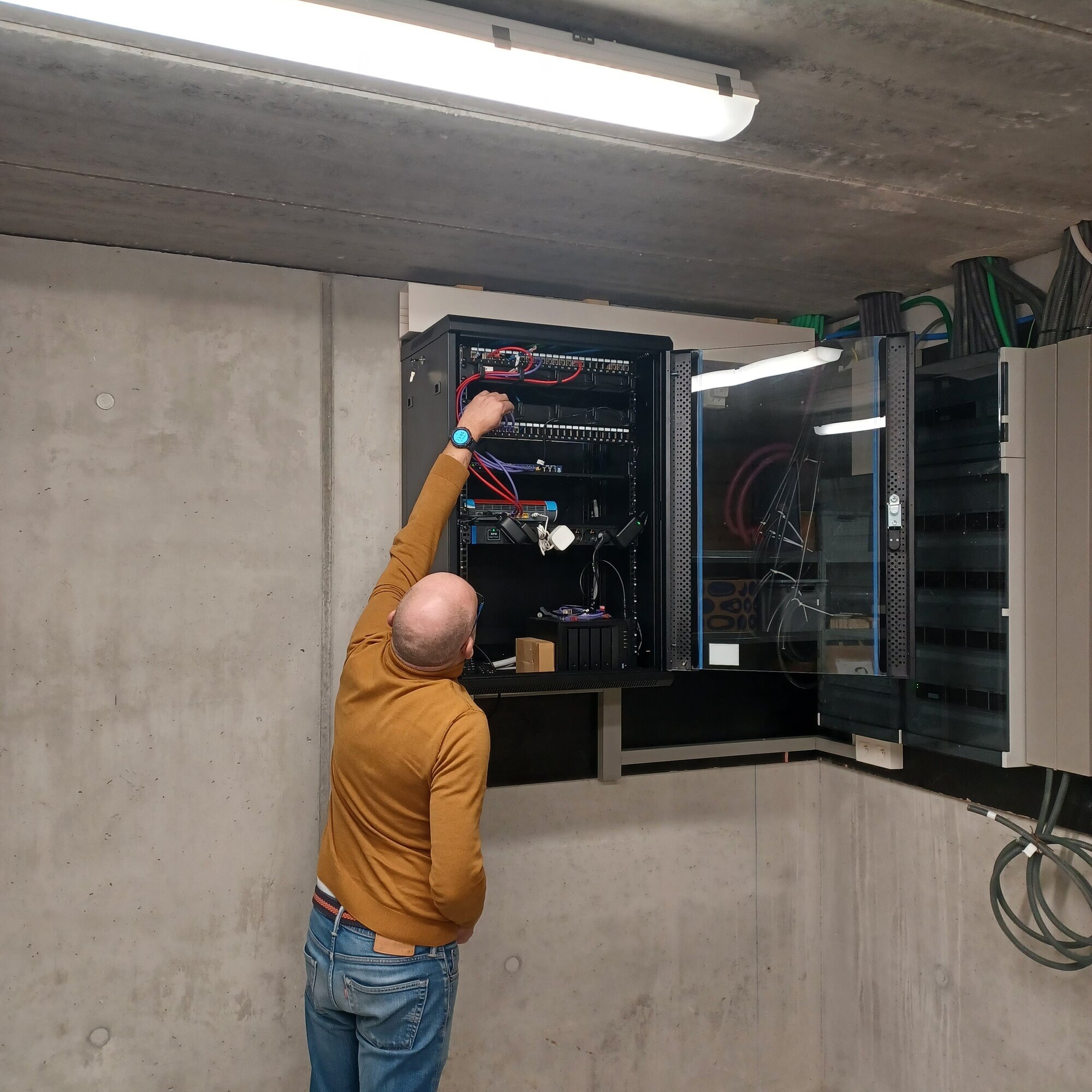 Fotos - DataLinXX - Netwerkbekabeling en Meer - 17