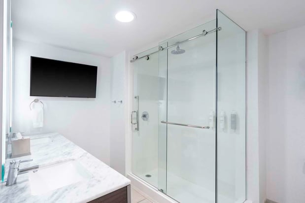 Images Hilton Garden Inn Freeport Downtown