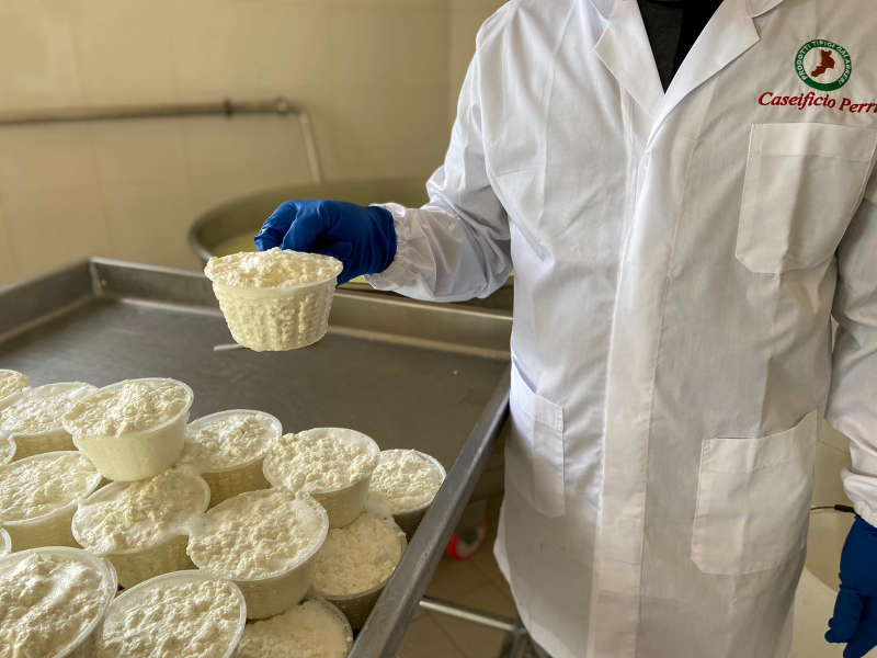 Images Caseificio Perri