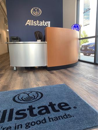 Images Donovan Luce: Allstate Insurance