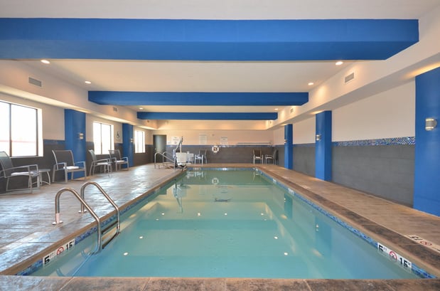 Images Holiday Inn Express & Suites Oklahoma City Mid - Arpt Area by IHG