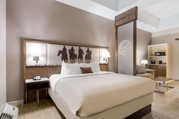 Images Best Western Bandera Suites & Saloon