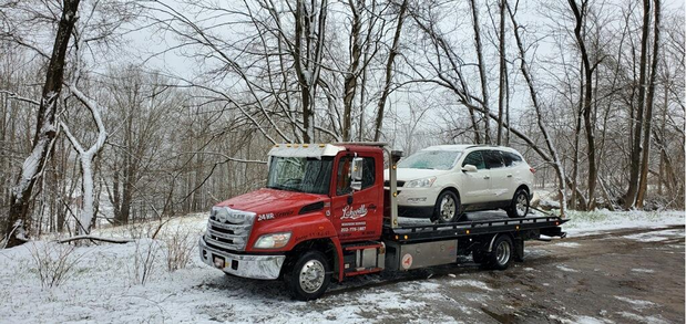 Images Lakeville Towing