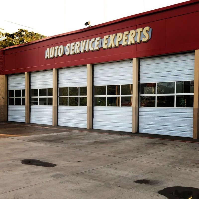 Images Tovar Garage Doors