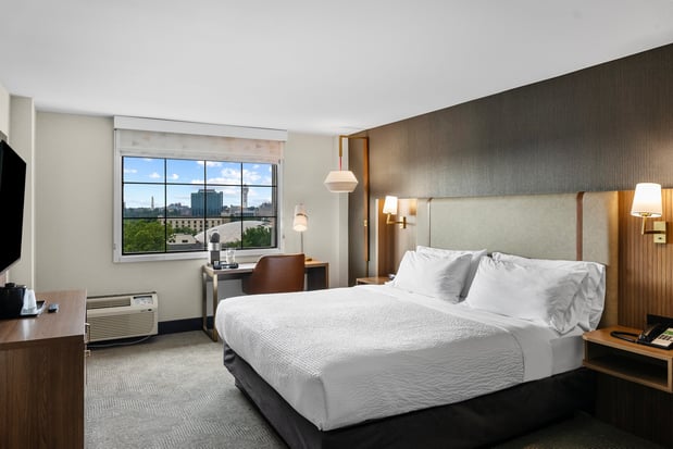 Images Holiday Inn Niagara Falls State Park Entry by IHG