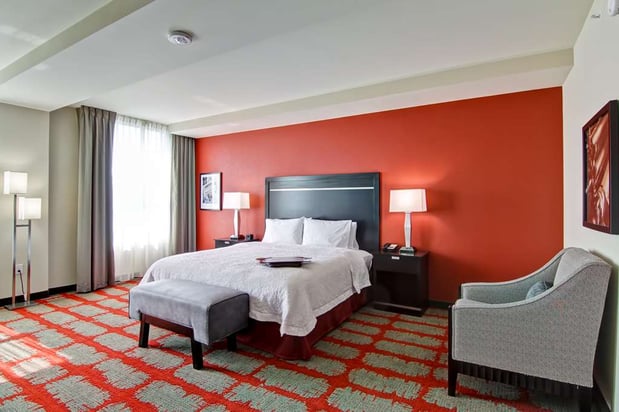 Images Hampton Inn & Suites Cincinnati-Downtown