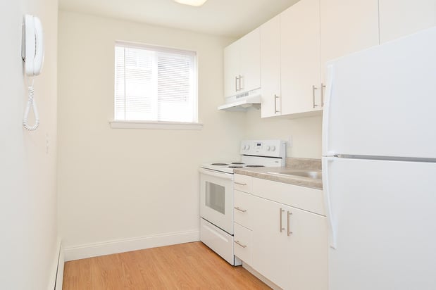 Images Woodview Apartments