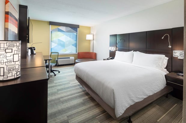 Images Holiday Inn Express Ft. Lauderdale Cruise-Airport by IHG