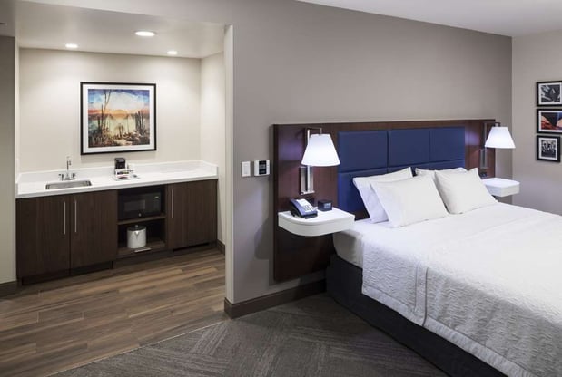 Images Hampton Inn & Suites Phoenix Downtown
